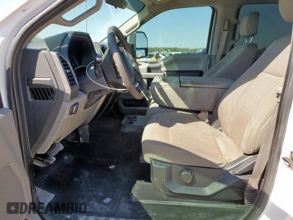 ✅ 2019 Ford F-250 Platinum • VIN: 1FT7W2BT7KEF18113 • Лот: 86449955. Опубликован ранее на Copart с пробегом 128 528 миль. Бесплатный доступ к архиву аукционных продаж из США и подробный отчёт об истории автомобиля на DreamBid. Изображение 7.
