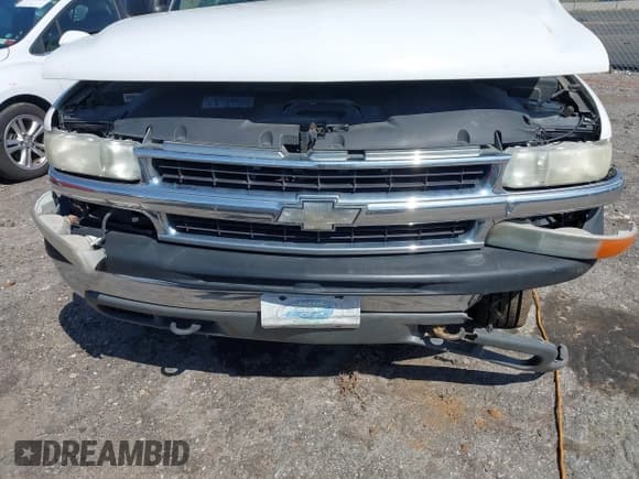 ✅ 2002 Chevrolet Suburban LS • VIN: 3GNEC16Z22G199485 • Лот: 41957709. Опубликован ранее на IAAI с пробегом 252 177 миль. Бесплатный доступ к архиву аукционных продаж из США и подробный отчёт об истории автомобиля на DreamBid. Изображение 6.