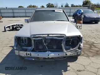 ✅ 1992 Mercedes-Benz 400 E • VIN: WDBEA34E0NB685119 • Лот: 61557505. Опубликован ранее на Copart с пробегом 146 644 миль. Бесплатный доступ к архиву аукционных продаж из США и подробный отчёт об истории автомобиля на DreamBid. Изображение 5.