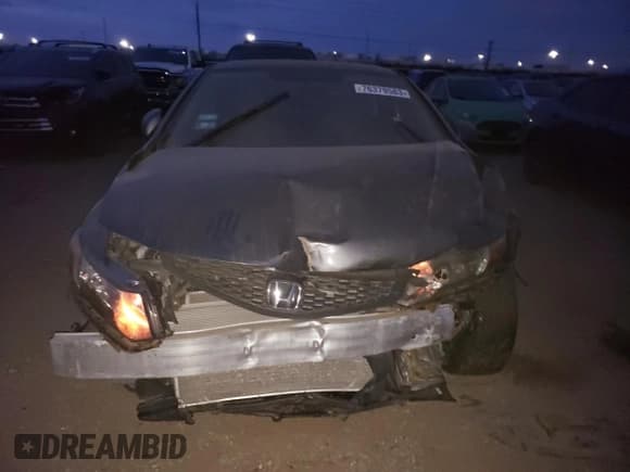 ✅ 2012 Honda Civic LX • VIN: 2HGFG3B57CH562298 • Лот: 76379583. Опубликован ранее на Copart с пробегом 64 647 миль. Бесплатный доступ к архиву аукционных продаж из США и подробный отчёт об истории автомобиля на DreamBid. Изображение 5.