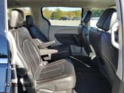 ✅ 2020 Chrysler Voyager LXi • VIN: 2C4RC1DG1LR144694 • Лот: 82588575. Опубликован ранее на Copart с пробегом 102 112 миль. Бесплатный доступ к архиву аукционных продаж из США и подробный отчёт об истории автомобиля на DreamBid. Изображение 11.