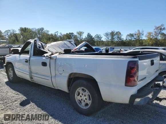 ✅ 2004 Chevrolet Silverado 1500 LS • VIN: 2GCEC13T841362788 • Лот: 74579894. Опубликован ранее на Copart с пробегом 242 886 миль. Бесплатный доступ к архиву аукционных продаж из США и подробный отчёт об истории автомобиля на DreamBid. Изображение 2.