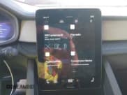 ✅ 2024 Polestar 2 • VIN: YSMFE3KA4RL233043 • Lot: 41133566. Wystawiony na IAAI z przebiegiem 3 790 mil. Bezpłatny archiwum sprzedaży aukcyjnych z USA i szczegółowy raport historii pojazdu na DreamBid. Zdjęcie 17.