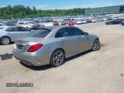 ✅ 2021 Mercedes-Benz C 300 • VIN: W1KWF8EB8MR648727 • Lot: 42794450. Wystawiony na IAAI z przebiegiem 48 928 mil. Bezpłatny archiwum sprzedaży aukcyjnych z USA i szczegółowy raport historii pojazdu na DreamBid. Zdjęcie 4.