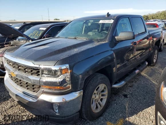 ✅ 2018 Chevrolet Silverado 1500 LT • VIN: 3GCPCREC5JG206294 • Лот: 73841584. Опубликован ранее на Copart с пробегом Не указан. Бесплатный доступ к архиву аукционных продаж из США и подробный отчёт об истории автомобиля на DreamBid. Изображение 1.