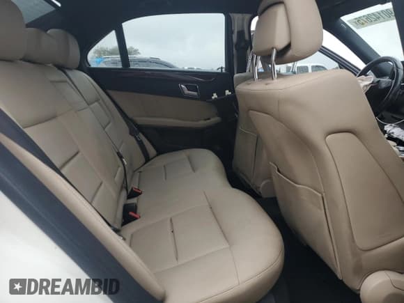 ✅ 2011 Mercedes-Benz E 350 Luxury • VIN: WDDHF5GB8BA438130 • Lot: 90142675. Wystawiony na Copart z przebiegiem 137 765 mil. Bezpłatny archiwum sprzedaży aukcyjnych z USA i szczegółowy raport historii pojazdu na DreamBid. Zdjęcie 10.