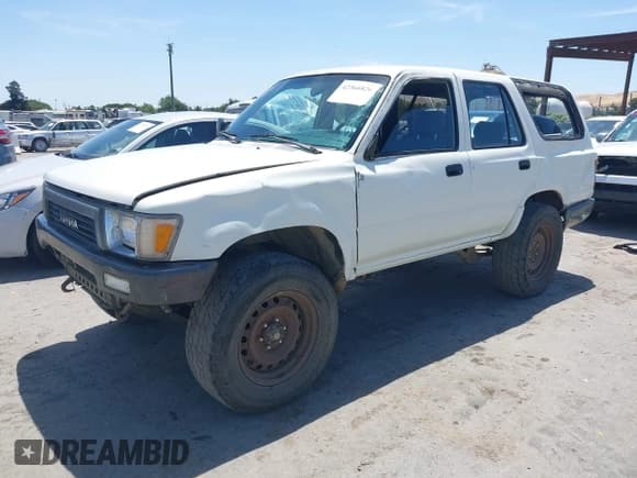 ✅ 1990 Toyota 4Runner • VIN: JT3RN37W2L0006007 • Lot: 42366826. Listed on IAAI with 344,675 mi. Free auction sales archive from the USA and detailed vehicle history report at DreamBid. Image 2.