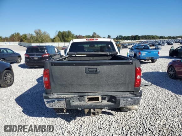 ✅ 2014 Chevrolet Silverado 1500 • VIN: M11099R247K100323 • Лот: 74761004. Опубликован ранее на Copart с пробегом 116 390 миль. Бесплатный доступ к архиву аукционных продаж из США и подробный отчёт об истории автомобиля на DreamBid. Изображение 6.