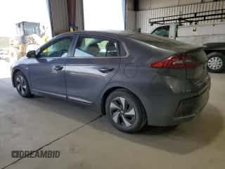 2017 Hyundai Ioniq SEL z VIN KMHC75LCXHU052215, wystawiony jako Copart lot #52550444 z przebiegiem 102 154 mil mil oraz . Historia ofert i sprzedaży dostępna na DreamBid. Obrazek 2.