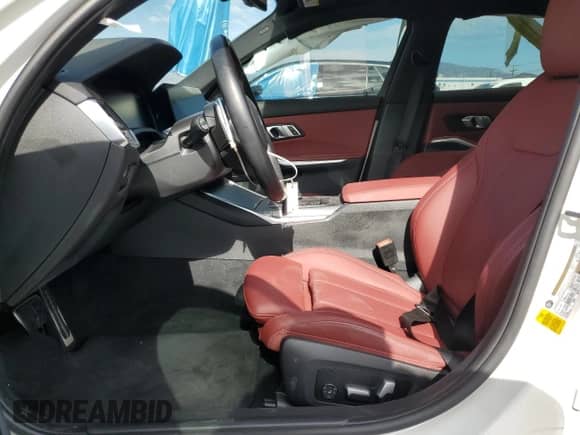 2022 BMW 3 Series 330i z VIN 3MW5R1J0XN8C63865, wystawiony jako Copart lot #84916425 z przebiegiem 36 468 mil mil oraz Szkoda całkowita • Salvage title. Historia ofert i sprzedaży dostępna na DreamBid. Obrazek 7.