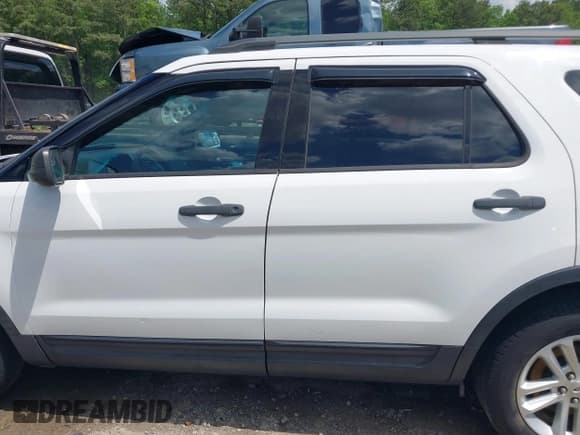 ✅ 2015 Ford Explorer • VIN: 1FM5K7B89FGB06907 • Lot: 42169288. Wystawiony na IAAI z przebiegiem 51 972 mil. Bezpłatny archiwum sprzedaży aukcyjnych z USA i szczegółowy raport historii pojazdu na DreamBid. Zdjęcie 14.