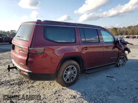 ✅ 2022 Jeep Wagoneer Series I • VIN: 1C4SJUAT7NS217837 • Lot: 44612125. Listed on Copart with 29,191 mi. Free auction sales archive from the USA and detailed vehicle history report at DreamBid. Image 3.