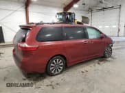 ✅ 2020 Toyota Sienna XLE • VIN: 5TDDZ3DC6LS242046 • Лот: 90851405. Опубликован ранее на Copart с пробегом 108 285 миль. Бесплатный доступ к архиву аукционных продаж из США и подробный отчёт об истории автомобиля на DreamBid. Изображение 3.
