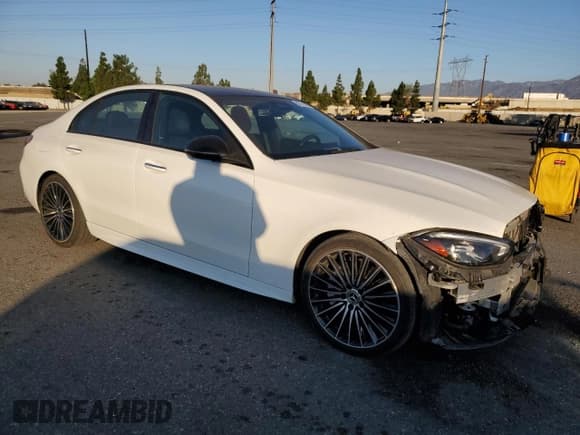 ✅ 2022 Mercedes-Benz C 300 • VIN: W1KAF4GB6NR066997 • Lot: 80751485. Wystawiony na Copart z przebiegiem 46 354 mil. Bezpłatny archiwum sprzedaży aukcyjnych z USA i szczegółowy raport historii pojazdu na DreamBid. Zdjęcie 4.