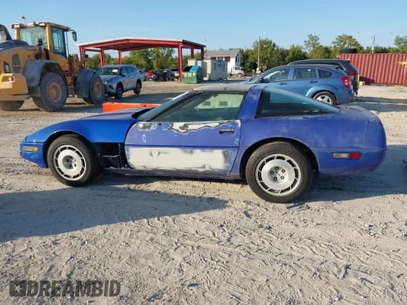 ✅ 1994 Chevrolet Corvette • VIN: 1G1YY22P9R5103086 • Lot: 43750850. Listed on IAAI with 137,181 mi. Free auction sales archive from the USA and detailed vehicle history report at DreamBid. Image 15.