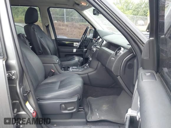 ✅ 2010 Land Rover Discovery • VIN: SALAF2D47AA513617 • Lot: 42350617. Listed on IAAI with 118,185 mi. Free auction sales archive from the USA and detailed vehicle history report at DreamBid. Image 5.