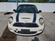 ✅ 2007 MINI Hardtop S • VIN: WMWMF73507TL91141 • Lot: 71133725. Listed on Copart with Not provided. Free auction sales archive from the USA and detailed vehicle history report at DreamBid. Image 5.