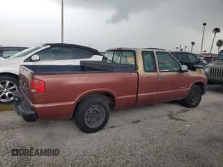 ✅ 1998 Isuzu Hombre • VIN: 1GGCS19X0W8650520 • Lot: 73962444. Wystawiony na Copart z przebiegiem Nie podano. Bezpłatny archiwum sprzedaży aukcyjnych z USA i szczegółowy raport historii pojazdu na DreamBid. Zdjęcie 3.