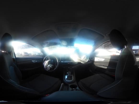 ✅ 2024 Kia Forte LXS • VIN: 3KPF24AD2RE712317 • Lot: 43676282. Wystawiony na IAAI z przebiegiem 40 934 mil. Bezpłatny archiwum sprzedaży aukcyjnych z USA i szczegółowy raport historii pojazdu na DreamBid. Zdjęcie 18.