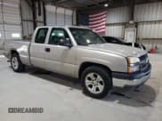 ✅ 2004 Chevrolet Silverado 1500 LS • VIN: 2GCEC19T341327793 • Лот: 79124354. Опубликован ранее на Copart с пробегом 289 636 миль. Бесплатный доступ к архиву аукционных продаж из США и подробный отчёт об истории автомобиля на DreamBid. Изображение 4.