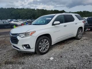 ✅ 2021 Chevrolet Traverse Premier • VIN: 1GNERKKW0MJ166275 • Lot: 61484445. Wystawiony na Copart z przebiegiem 49 241 mil. Bezpłatny archiwum sprzedaży aukcyjnych z USA i szczegółowy raport historii pojazdu na DreamBid. Zdjęcie 1.