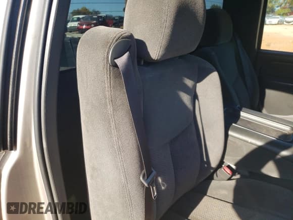 ✅ 2004 Chevrolet Silverado 1500 LS • VIN: 1GCEC14V04Z169624 • Лот: 77803554. Опубликован ранее на Copart с пробегом 143 212 миль. Бесплатный доступ к архиву аукционных продаж из США и подробный отчёт об истории автомобиля на DreamBid. Изображение 10.