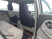 ✅ 2006 Chevrolet Equinox LS • VIN: 2CNDL13F766142968 • Лот: 42197243. Опубликован ранее на IAAI с пробегом 354 537 миль. Бесплатный доступ к архиву аукционных продаж из США и подробный отчёт об истории автомобиля на DreamBid. Изображение 8.