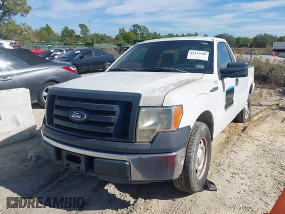 ✅ 2011 Ford F-150 XL • VIN: 1FTNF1CF6BKE10822 • Lot: 41443960. Listed on IAAI with 245,925 mi. Free auction sales archive from the USA and detailed vehicle history report at DreamBid. Image 2.
