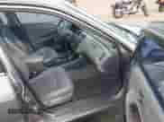 2000 Honda Accord EX с VIN 1HGCG1657YA079580, выставлен на аукционе IAAI как лот 42614740 с пробегом 211 481 миль миль и . История ставок и продаж доступна на DreamBid. Изображение 5.