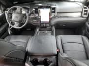 ✅ 2024 Ram 3500 Limited • VIN: 3C63R3RL4RG231596 • Лот: 62060064. Опубликован ранее на Copart с пробегом 4 052 миль. Бесплатный доступ к архиву аукционных продаж из США и подробный отчёт об истории автомобиля на DreamBid. Изображение 8.