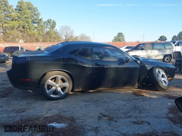 ✅ 2014 Dodge Challenger SXT • VIN: 2C3CDYAG6EH187148 • Lot: 41272492. Wystawiony na IAAI z przebiegiem 168 225 mil. Bezpłatny archiwum sprzedaży aukcyjnych z USA i szczegółowy raport historii pojazdu na DreamBid. Zdjęcie 13.