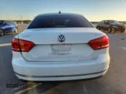 ✅ 2015 Volkswagen Passat SE • VIN: 1VWBV7A3XFC104317 • Лот: 87199975. Опубликован ранее на Copart с пробегом 138 952 миль. Бесплатный доступ к архиву аукционных продаж из США и подробный отчёт об истории автомобиля на DreamBid. Изображение 6.