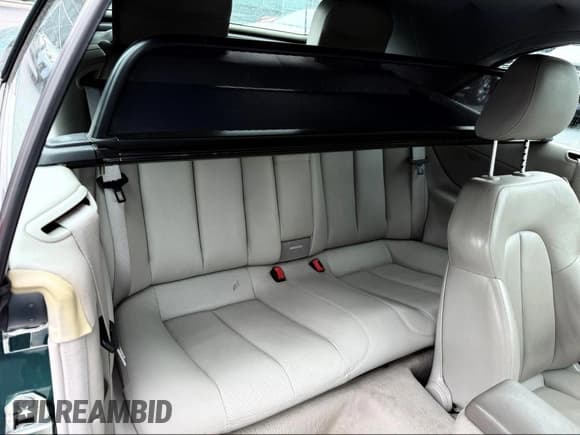 ✅ 2002 Mercedes-Benz CLK 320/430 • VIN: WDBLK65G32T103879 • Lot: 43653842. Wystawiony na IAAI z przebiegiem 126 939 mil. Bezpłatny archiwum sprzedaży aukcyjnych z USA i szczegółowy raport historii pojazdu na DreamBid. Zdjęcie 8.