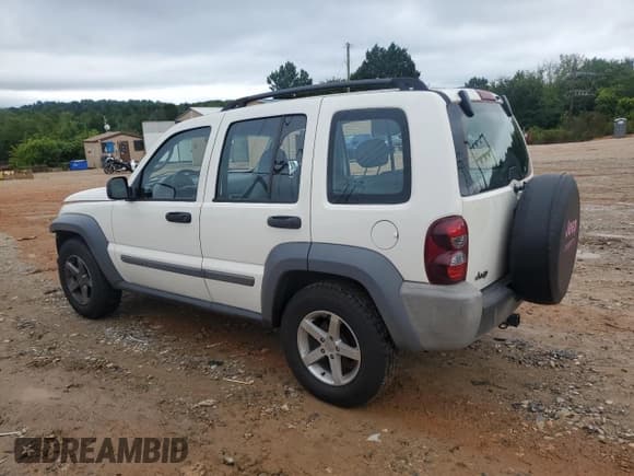 ✅ 2005 Jeep Liberty Sport • VIN: 1J4GK48K65W502872 • Lot: 67530775. Listed on Copart with 231,220 mi. Free auction sales archive from the USA and detailed vehicle history report at DreamBid. Image 2.