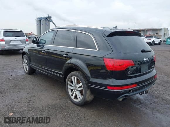 ✅ 2014 Audi Q7 Premium Plus • VIN: WA1LGAFE6ED002329 • Лот: 43685324. Опубликован ранее на IAAI с пробегом 133 888 миль. Бесплатный доступ к архиву аукционных продаж из США и подробный отчёт об истории автомобиля на DreamBid. Изображение 3.