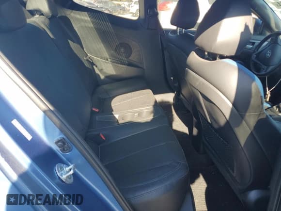 ✅ 2016 Hyundai Veloster Turbo • VIN: KMHTC6AE4GU251152 • Lot: 77428154. Wystawiony na Copart z przebiegiem 108 016 mil. Bezpłatny archiwum sprzedaży aukcyjnych z USA i szczegółowy raport historii pojazdu na DreamBid. Zdjęcie 10.