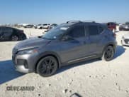 ✅ 2022 Nissan Kicks SR • VIN: 3N1CP5DV2NL516661 • Lot: 86878245. Wystawiony na Copart z przebiegiem 35 277 mil. Bezpłatny archiwum sprzedaży aukcyjnych z USA i szczegółowy raport historii pojazdu na DreamBid. Zdjęcie 1.