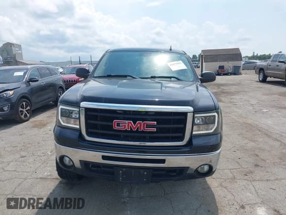 ✅ 2011 GMC Sierra 1500 SLE • VIN: 3GTP2VE35BG339196 • Lot: 42977913. Listed on IAAI with 213,065 mi. Free auction sales archive from the USA and detailed vehicle history report at DreamBid. Image 12.