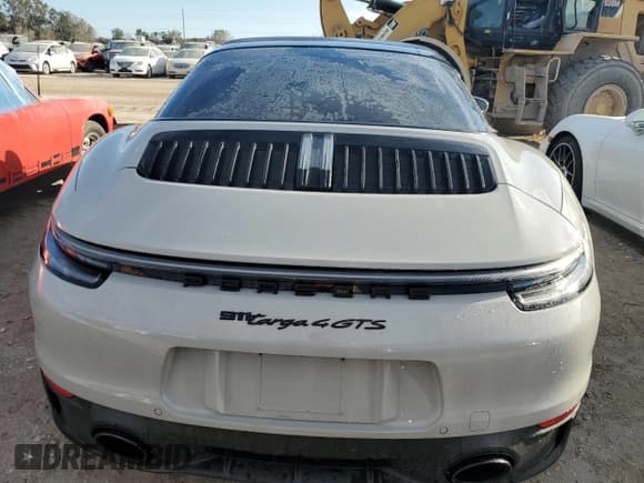 ✅ 2023 Porsche 911 4S • VIN: WP0BB2A9XPS233202 • Lot: 73859314. Wystawiony na Copart z przebiegiem 6 490 mil. Bezpłatny archiwum sprzedaży aukcyjnych z USA i szczegółowy raport historii pojazdu na DreamBid. Zdjęcie 6.