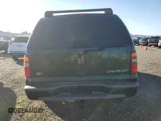 ✅ 2003 Chevrolet Suburban LS • VIN: 3GNFK16Z83G204813 • Лот: 44019015. Опубликован ранее на Copart с пробегом 192 323 миль. Бесплатный доступ к архиву аукционных продаж из США и подробный отчёт об истории автомобиля на DreamBid. Изображение 6.