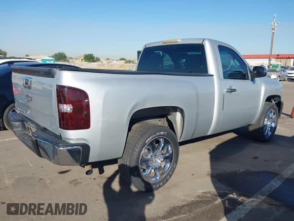 ✅ 2012 Chevrolet Silverado 1500 Work Truck • VIN: 1GCNCPEX7CZ216505 • Lot: 43583525. Listed on IAAI with 120,542 mi. Free auction sales archive from the USA and detailed vehicle history report at DreamBid. Image 4.