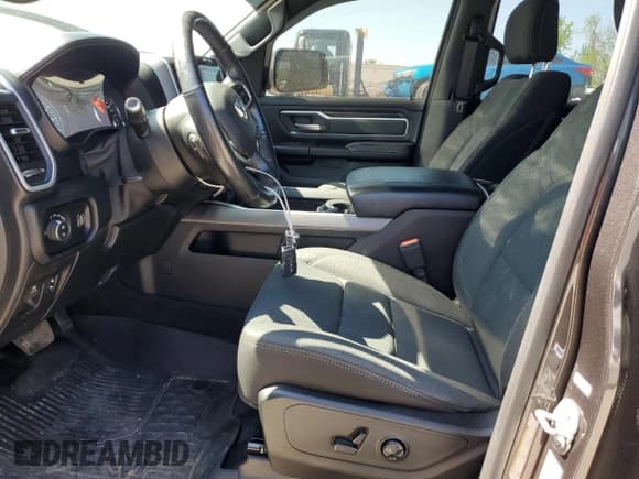 ✅ 2020 Ram 1500 Big Horn • VIN: 1C6SRFFT9LN364080 • Lot: 53562285. Listed on Copart with 69,521 mi. Free auction sales archive from the USA and detailed vehicle history report at DreamBid. Image 7.