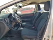 ✅ 2016 Nissan Note SV • VIN: 3N1CE2CP7GL387424 • Lot: 94412915. Wystawiony na Copart z przebiegiem 132 874 mil. Bezpłatny archiwum sprzedaży aukcyjnych z USA i szczegółowy raport historii pojazdu na DreamBid. Zdjęcie 7.