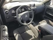 ✅ 2007 Mitsubishi Raider LS • VIN: 1Z7HC22K07S162671 • Лот: 52371025. Опубликован ранее на Copart с пробегом 70 770 миль. Бесплатный доступ к архиву аукционных продаж из США и подробный отчёт об истории автомобиля на DreamBid. Изображение 8.