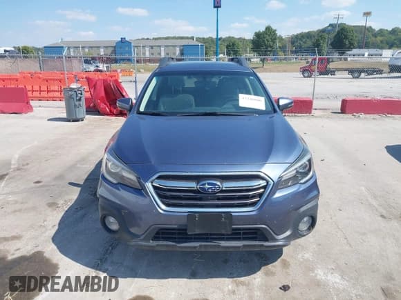 ✅ 2018 Subaru Outback Limited • VIN: 4S4BSANC7J3314770 • Lot: 43240800. Listed on IAAI with 109,293 mi. Free auction sales archive from the USA and detailed vehicle history report at DreamBid. Image 12.