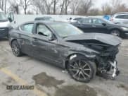 ✅ 2025 Genesis G70 2.5T • VIN: KMTG34SC0SU153964 • Lot: 93271165. Wystawiony na Copart z przebiegiem 14 747 mil. Bezpłatny archiwum sprzedaży aukcyjnych z USA i szczegółowy raport historii pojazdu na DreamBid. Zdjęcie 4.