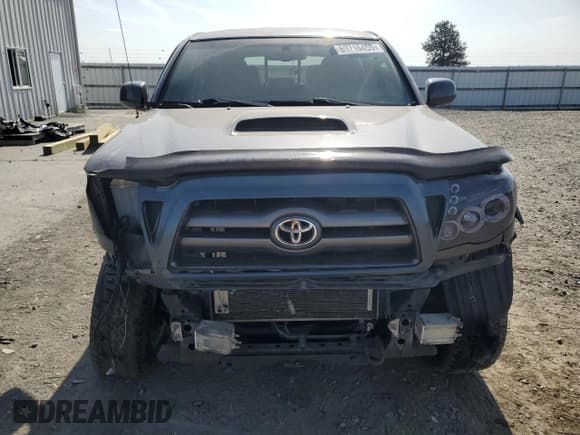 ✅ 2010 Toyota Tacoma • VIN: 5TEMU4FN5AZ730617 • Lot: 60716455. Listed on Copart with 145,853 mi. Free auction sales archive from the USA and detailed vehicle history report at DreamBid. Image 5.