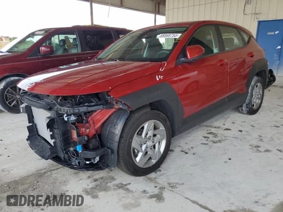 ✅ 2025 Hyundai Kona SE • VIN: KM8HA3AB8SU263698 • Лот: 69568755. Опубликован ранее на Copart с пробегом 1 348 миль. Бесплатный доступ к архиву аукционных продаж из США и подробный отчёт об истории автомобиля на DreamBid. Изображение 1.