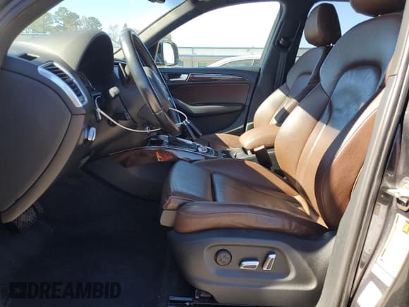 ✅ 2016 Audi Q5 Premium Plus • VIN: WA1L2AFP3GA034756 • Lot: 90712655. Wystawiony na Copart z przebiegiem 112 774 mil. Bezpłatny archiwum sprzedaży aukcyjnych z USA i szczegółowy raport historii pojazdu na DreamBid. Zdjęcie 7.