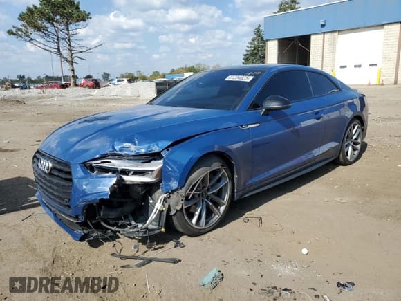 ✅ 2019 Audi A5 Premium Plus • VIN: WAUTNAF59KA030888 • Лот: 81234625. Опубликован ранее на Copart с пробегом 88 639 миль. Бесплатный доступ к архиву аукционных продаж из США и подробный отчёт об истории автомобиля на DreamBid. Изображение 1.
